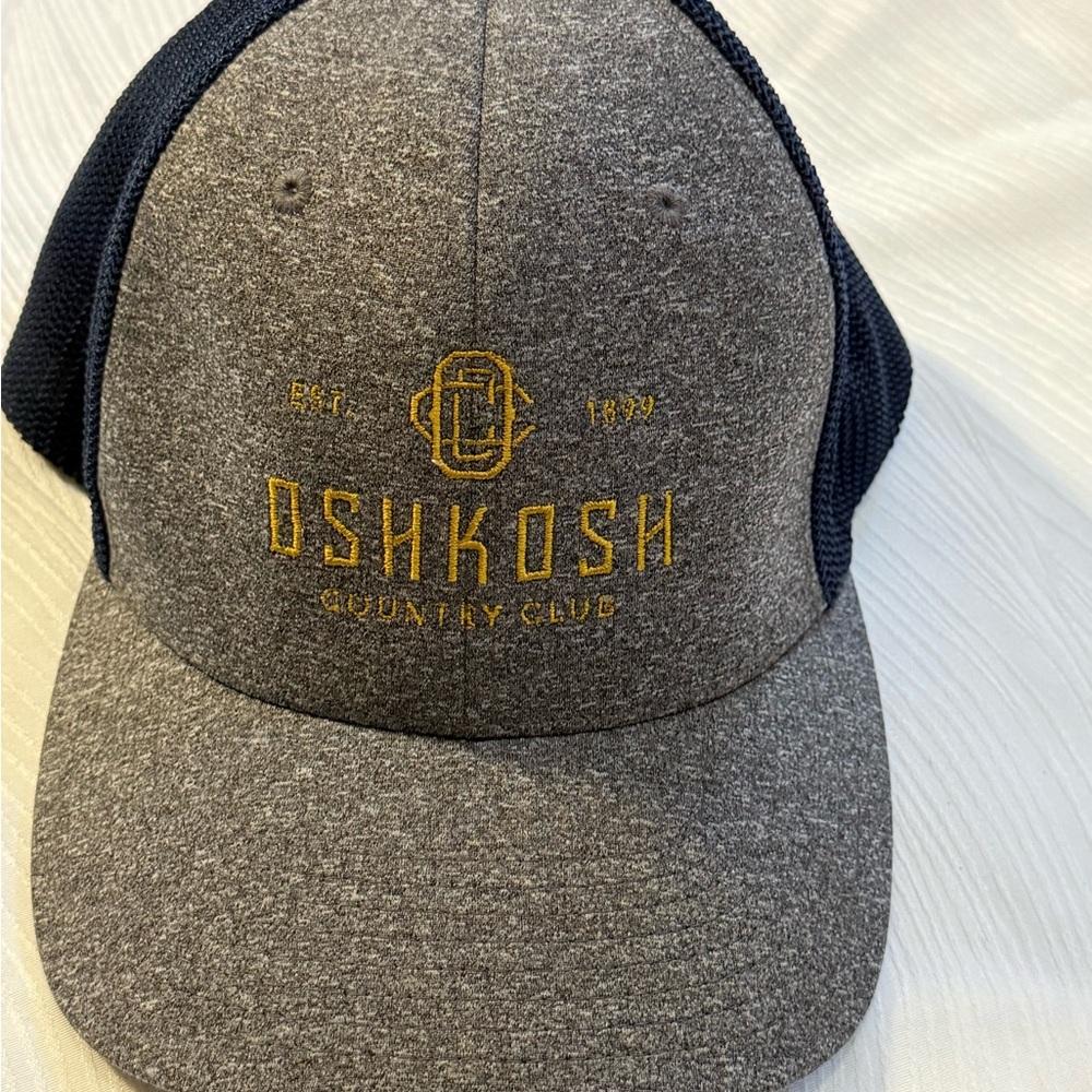 Oshkosh Country Club Flexfit Trucker Hat L/XL Golf Cap Logo Mesh Back